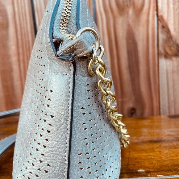 Steve Madden purse silver Gray  perforated leather Women's crossbody Bag - Picture 4 of 15